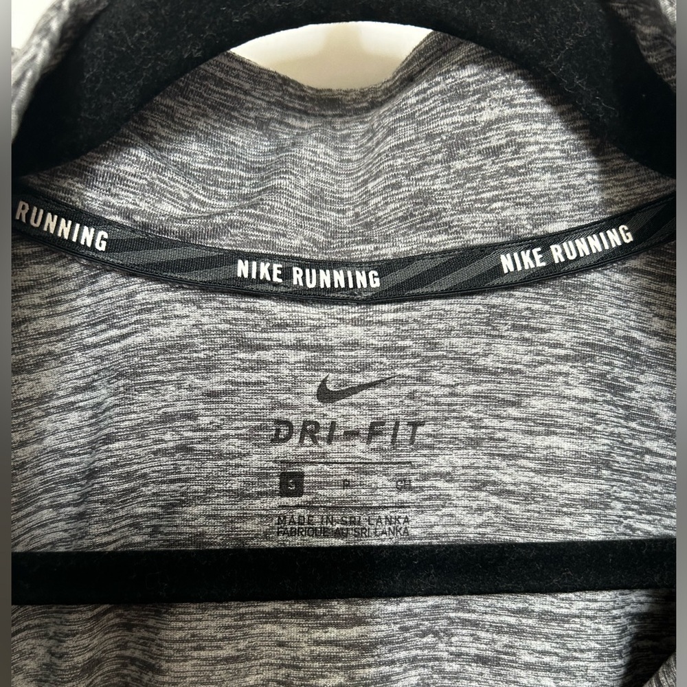 Nike Running Dri Fit Quarter Zip - S - Picture 3 of 4